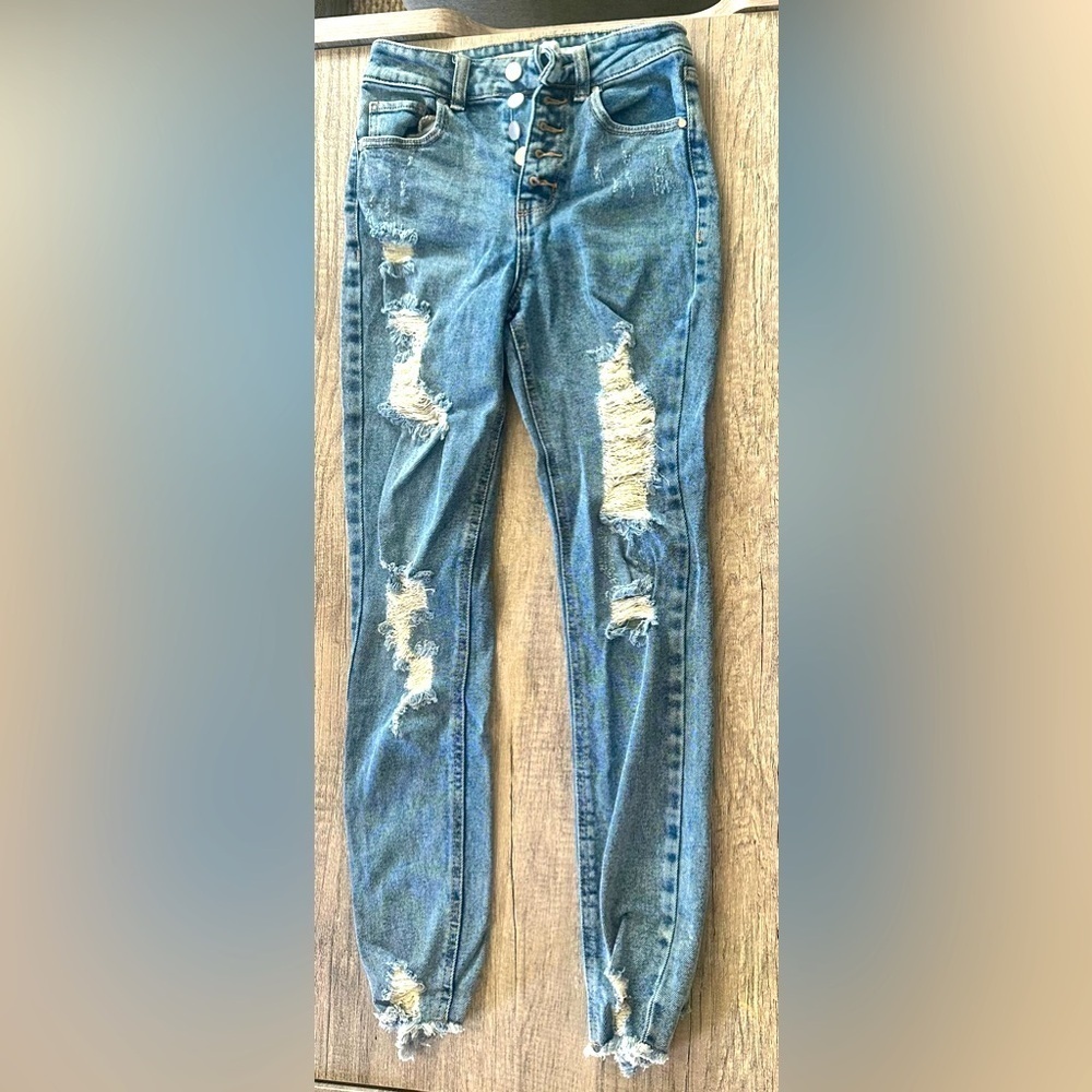 Tinseltown Distressed Skinny Jeans Size 3
